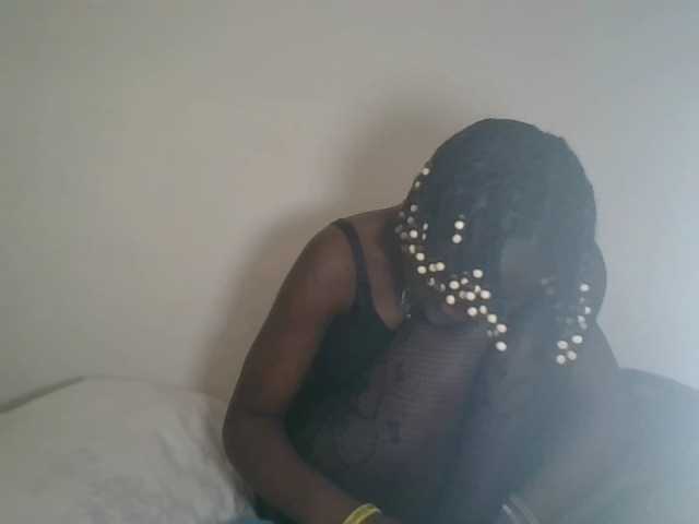 prettyglowing live cam on BongaCams
