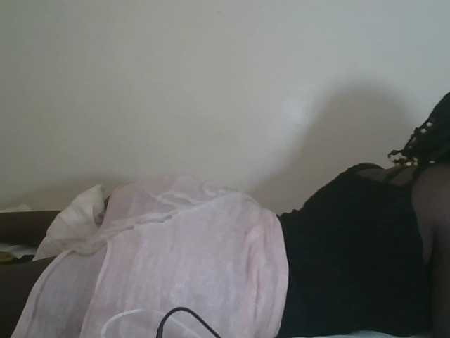prettyglowing live cam on BongaCams