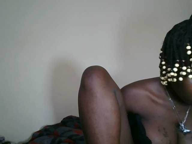 prettyglowing live cam on BongaCams