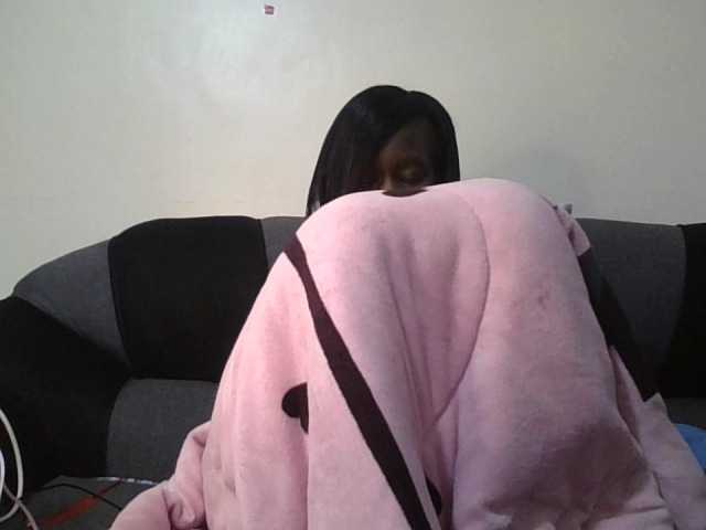 prettyglowing live cam on BongaCams