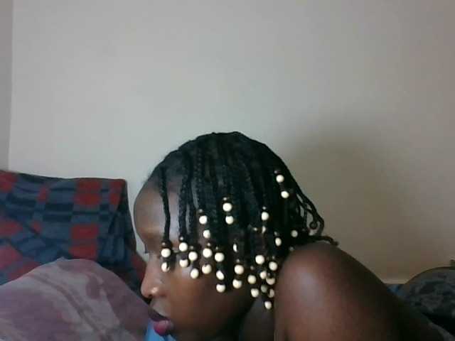prettyglowing live cam on BongaCams