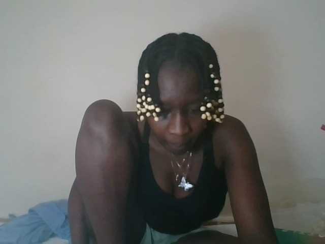 prettyglowing live cam on BongaCams