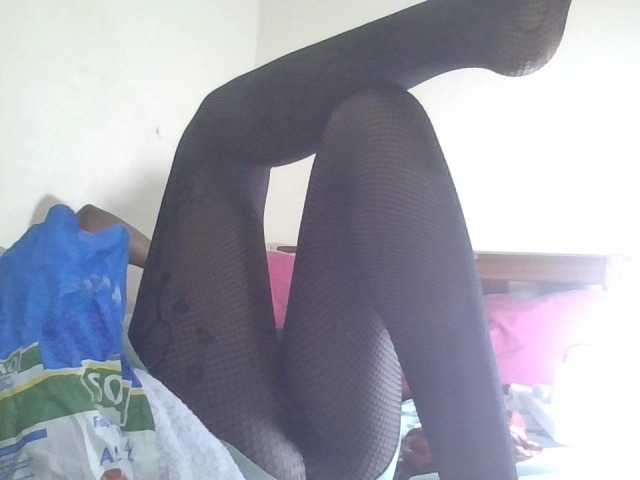 prettyglowing live cam on BongaCams