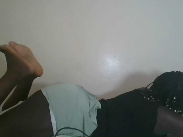 prettyglowing live cam on BongaCams