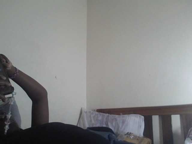 prettyglowing live cam on BongaCams