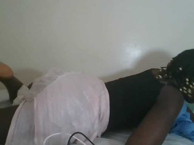 prettyglowing live cam on BongaCams