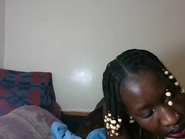 prettyglowing live cam on BongaCams