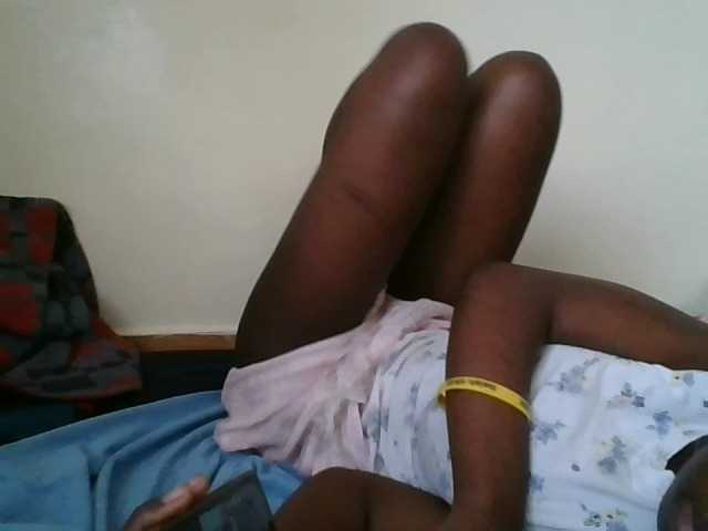 prettyglowing live cam on BongaCams