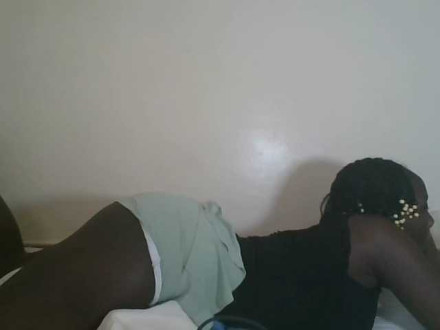 prettyglowing live cam on BongaCams