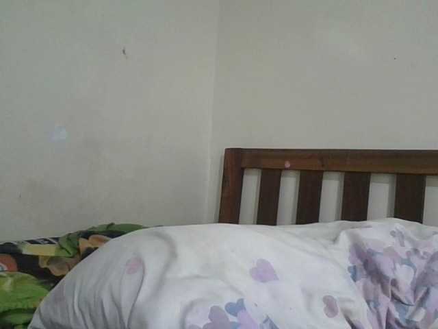 prettyglowing live cam on BongaCams