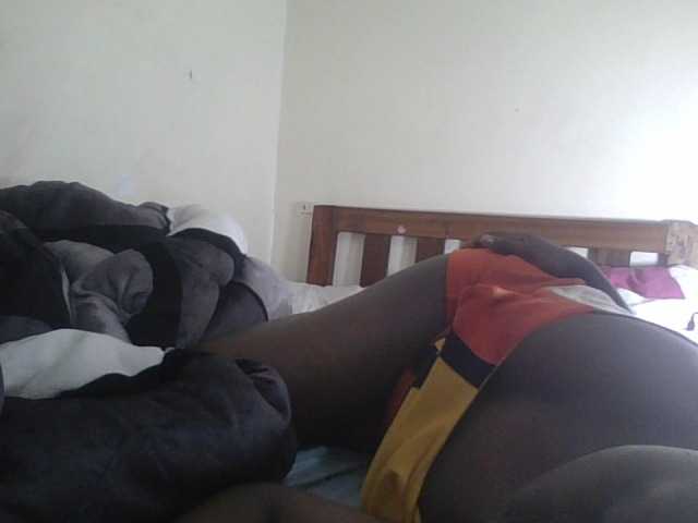 prettyglowing live cam on BongaCams