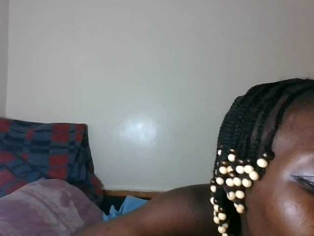 prettyglowing live cam on BongaCams
