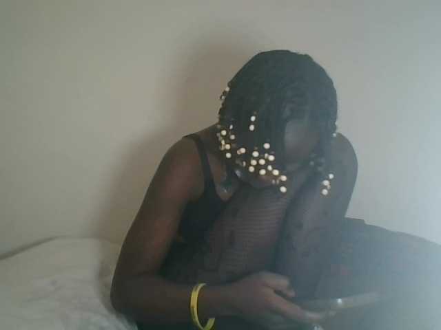 prettyglowing live cam on BongaCams