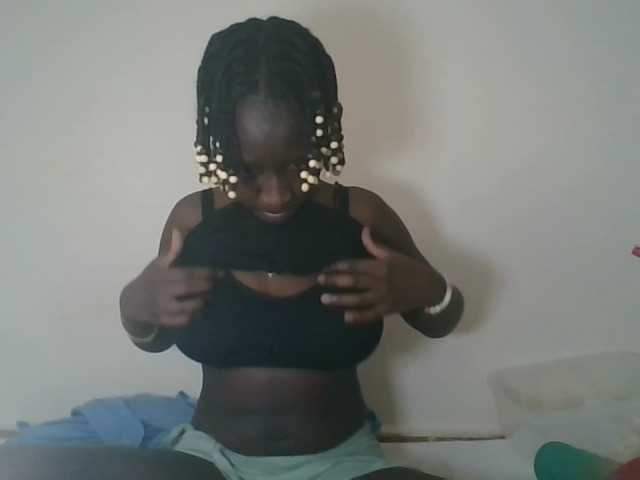 prettyglowing live cam on BongaCams