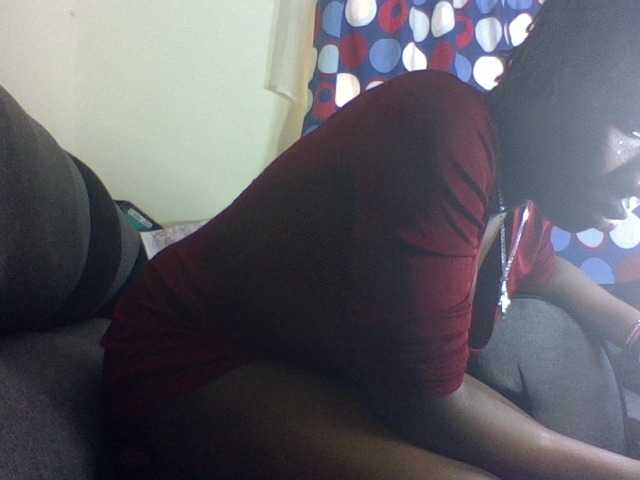 prettyglowing live cam on BongaCams