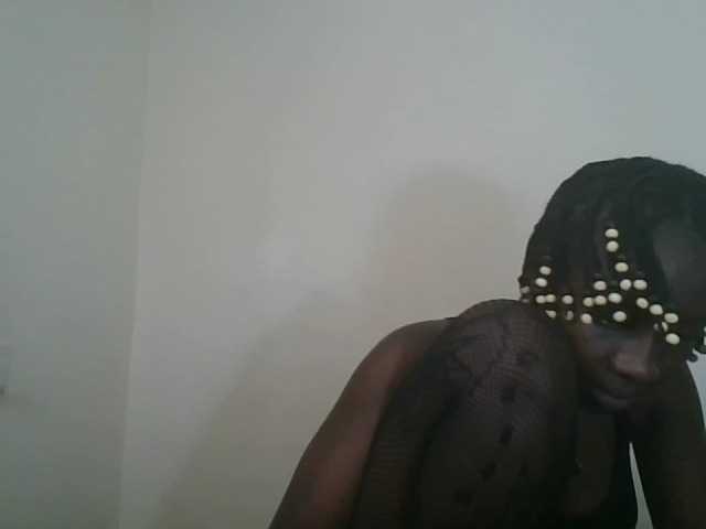 prettyglowing live cam on BongaCams