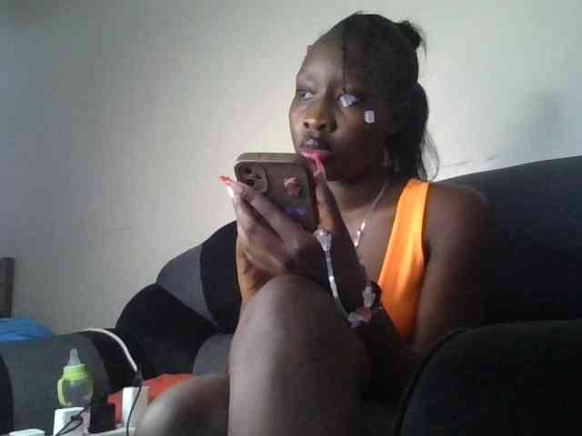 prettyglowing webcam