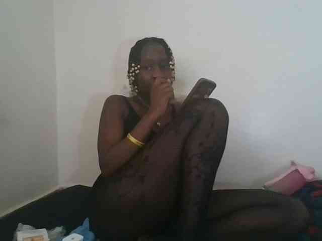 prettyglowing webcam