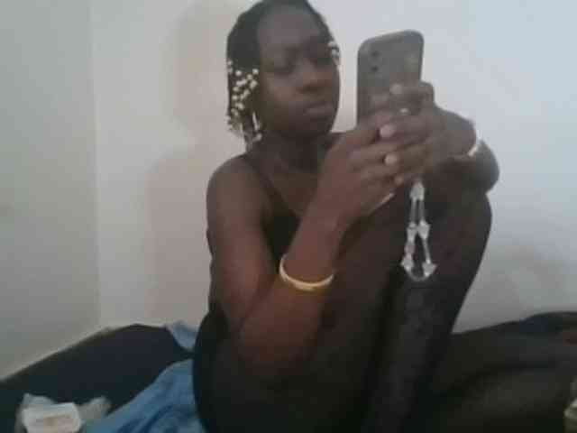 prettyglowing webcam