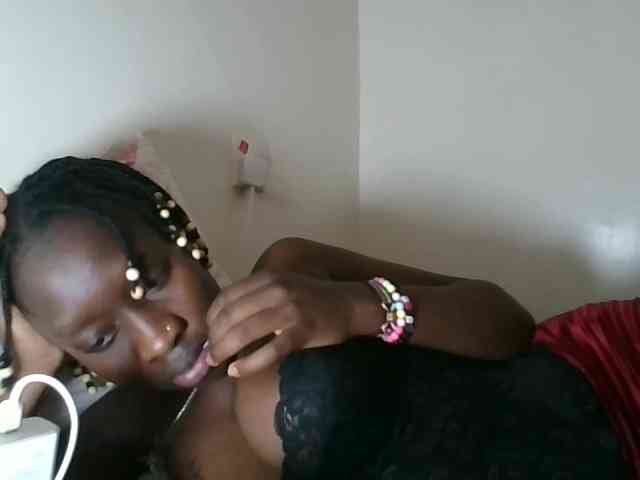 prettyglowing webcam