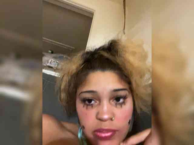 Blacnmild Live Webcam on BongaCams