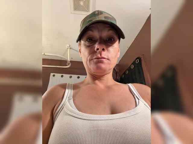 BMFjolene22 webcam