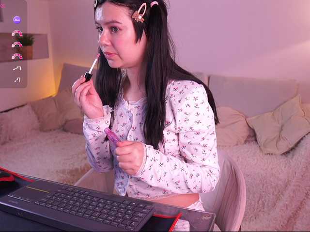 AmelieKitty live cam on BongaCams