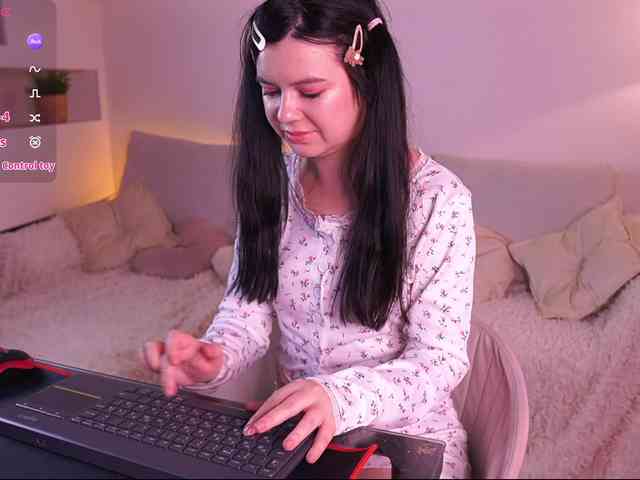 AmelieKitty webcam