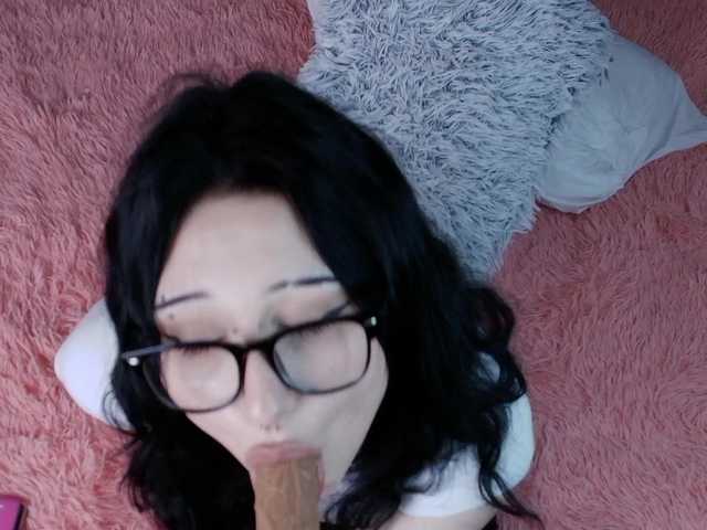 GlitchDoll live cam on BongaCams