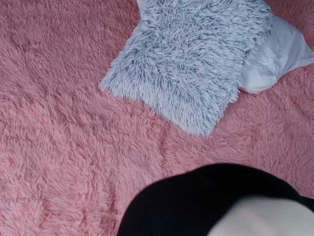 GlitchDoll live webcam show