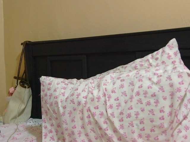 Kinky-1 live cam on BongaCams
