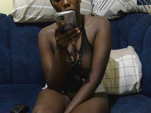 Kinky-1 live cam on BongaCams