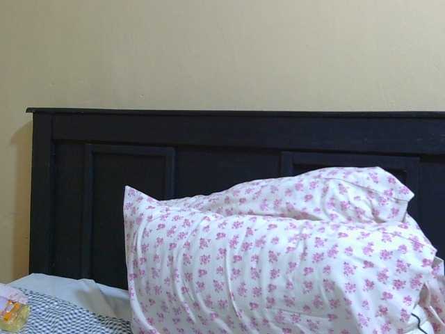 kinky-1 cam belle