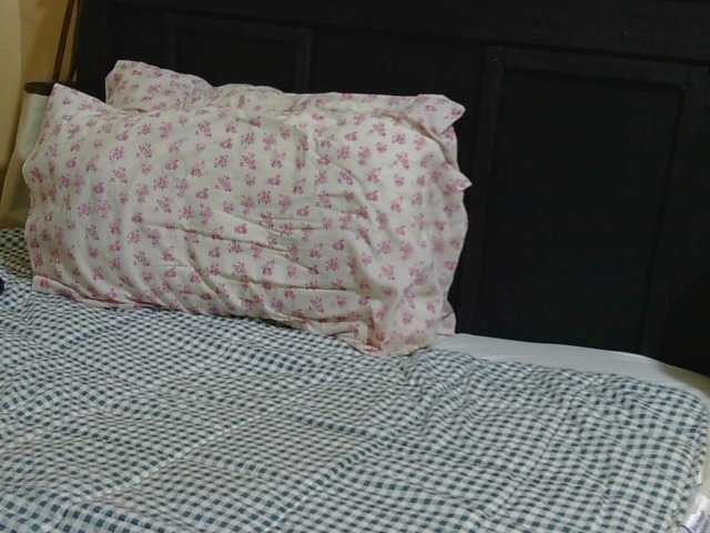 Kinky-1 live cam on BongaCams