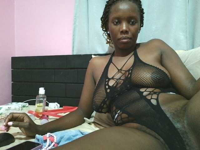 Kinky-1 live cam on BongaCams