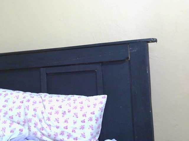 Kinky-1 live cam on BongaCams