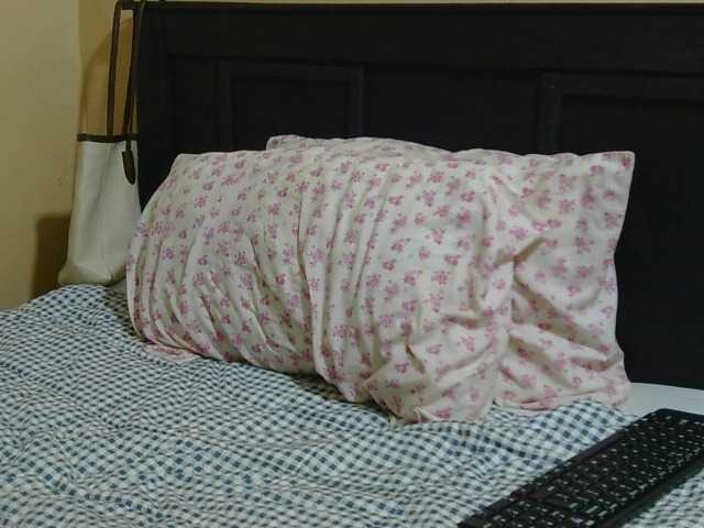 Kinky-1 live cam on BongaCams