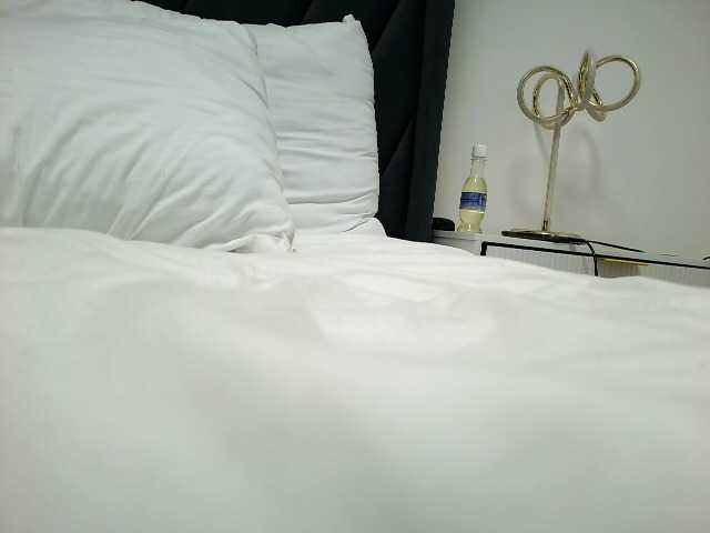 Kinky-1 live cam on BongaCams
