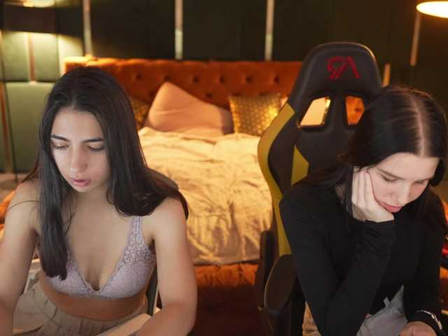 AnabelTeam054 live cam on BongaCams