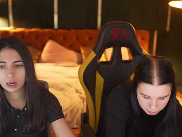 AnabelTeam054 live cam on BongaCams