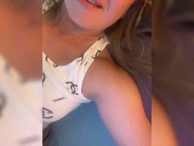 karrmmaSPB webcam