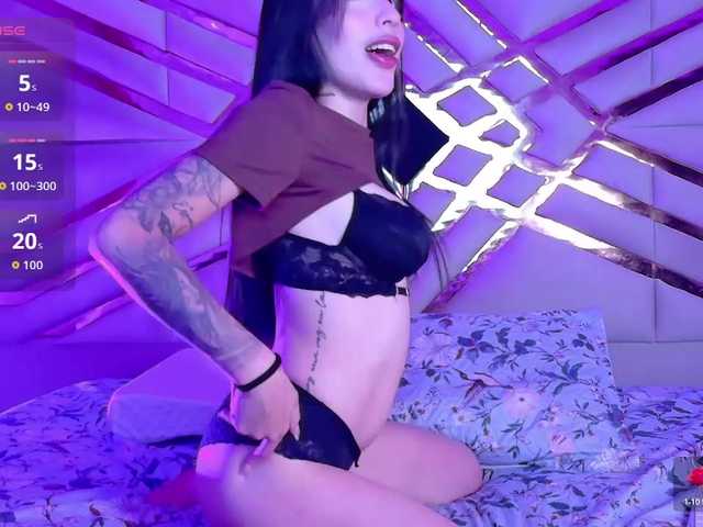 youngmommy live cam on BongaCams
