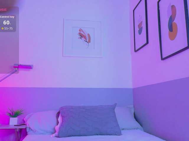 youngmommy live cam on BongaCams