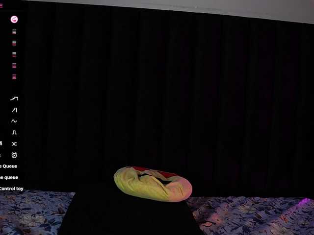 youngmommy live cam on BongaCams