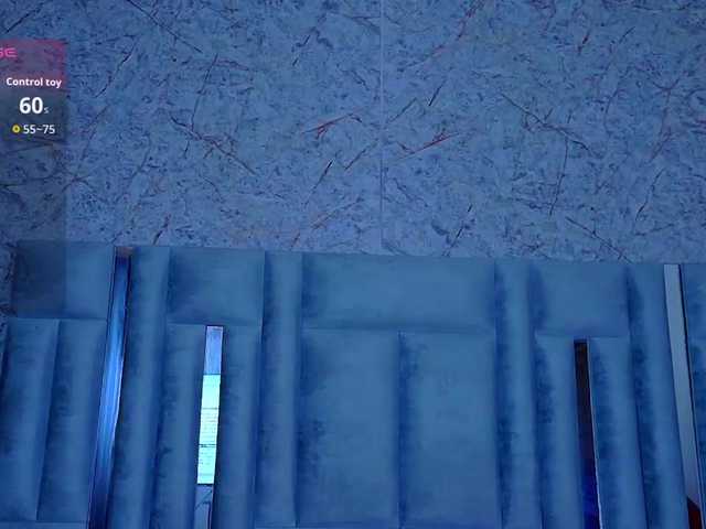 youngmommy live cam on BongaCams