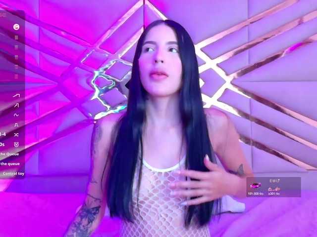 youngmommy live cam on BongaCams