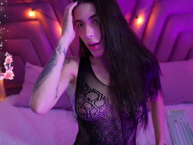 youngmommy live cam on BongaCams