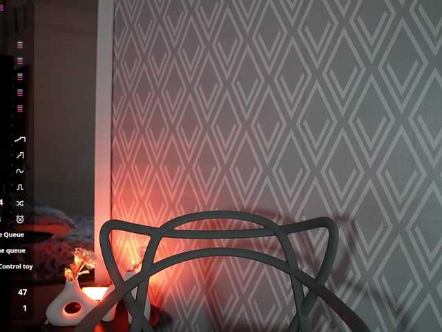 youngmommy live cam on BongaCams
