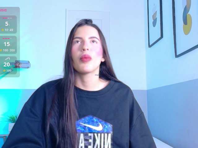 youngmommy live cam on BongaCams