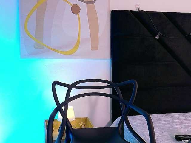 youngmommy live webcam show